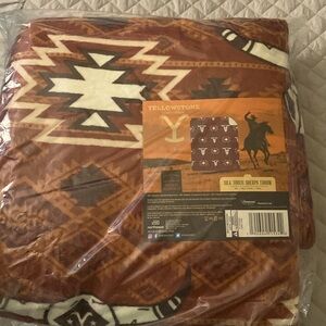 Yellowstone Sherpa Throw